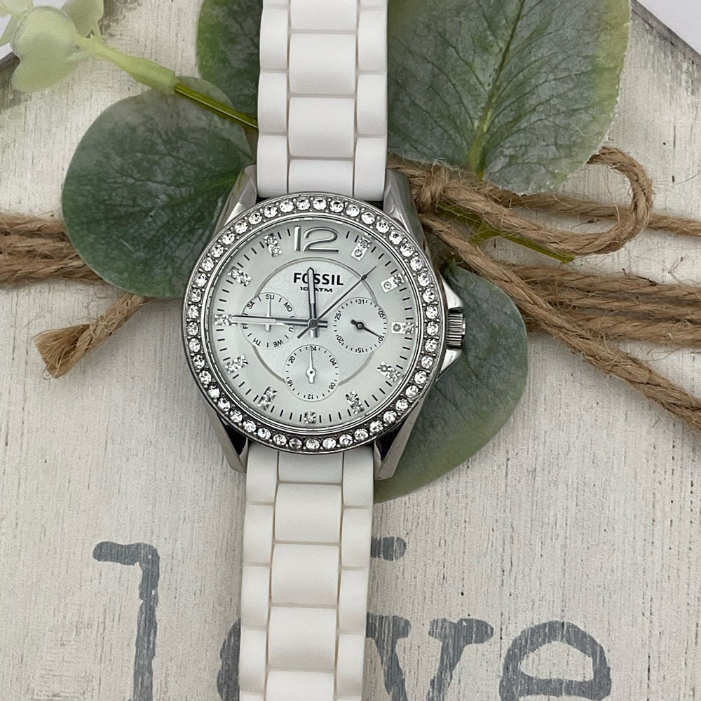Fossil‎ Silver and White Crystal Watch